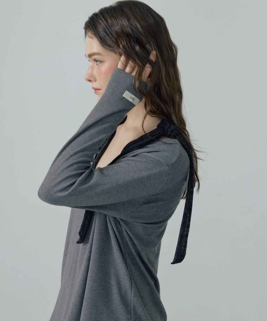 Apeijeu Soft Deep V-Neck Long-Sleeve Tee (Charcoal Gray)