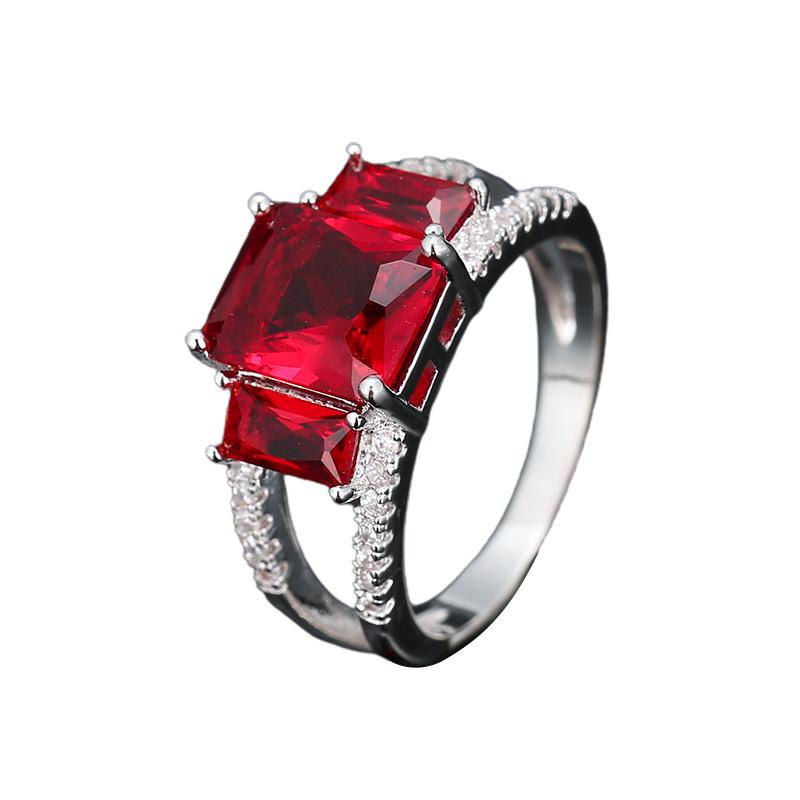 Women's Exquisite Square Zircon Copper Ring - Stylish Birthday Gift