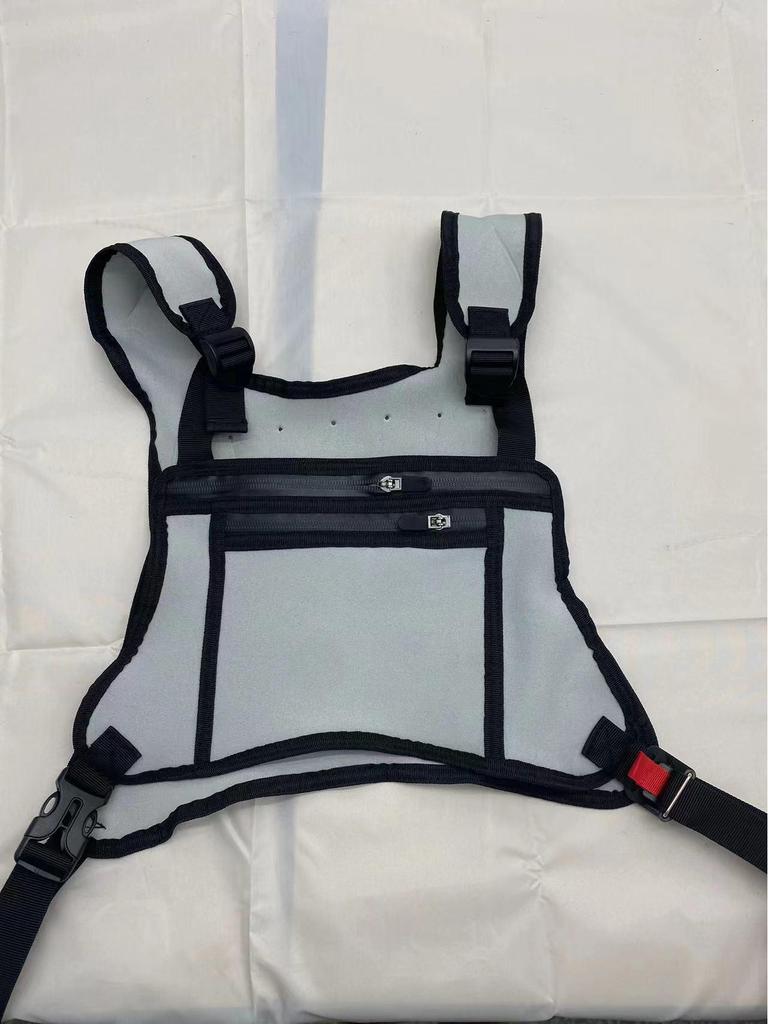 Men's Multi-Pocket Vest Bag for Diving, Sports, and Mountaineering - Wear-Resistant and Ideal for Outdoor Leisure and Fitness Activities