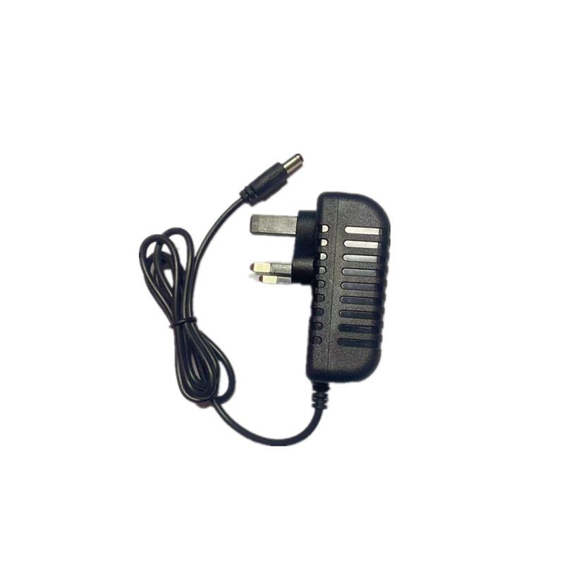 Universeller Mehrspannungs-Netzteiladapter (3V-12V, 1A-2A) mit UK-, US-, EU-Steckern
