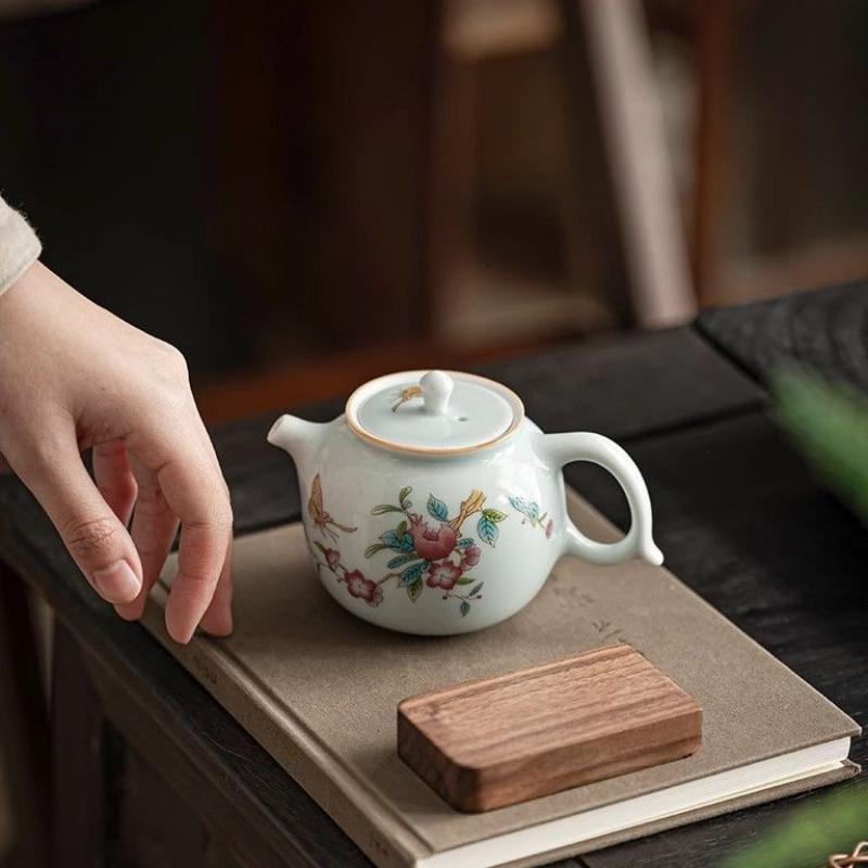 Retro Ceramic Teapot, with Filter Holes, Puer Tea Pot, Chinese Traditional Teaware, Archaistic, Small, Household Drinkware