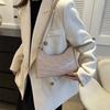 Trendy Women's Simple Shoulder Bag With Chic Aesthetic For Casual Daily Use