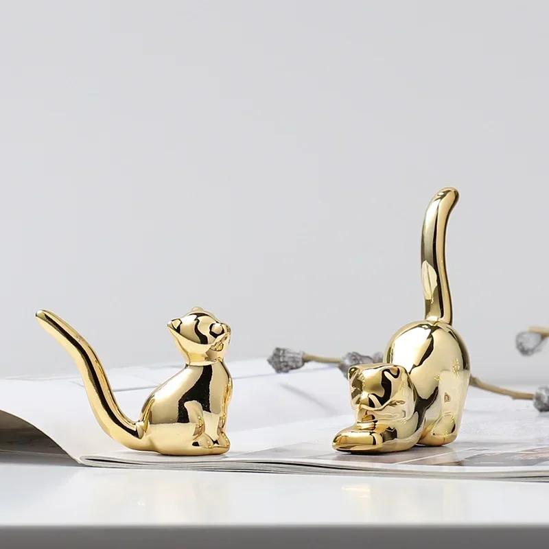 MOONBIFFY Small Gold Electroplate Ceramic Animal Figurines Swan Alpaca Dog Cat Rabbit Fox Deer Porcelain Home Desk Decoration