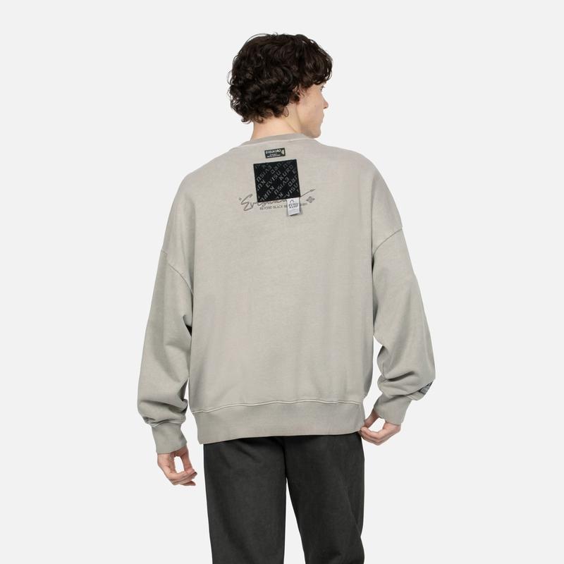 Evisu Aw23 Multi Logo Embroidered Letter Round Neck Pullover Oversized Sweatshirt Men sweatshirt Light-Brown 2EAGNM3SW5150OSCT