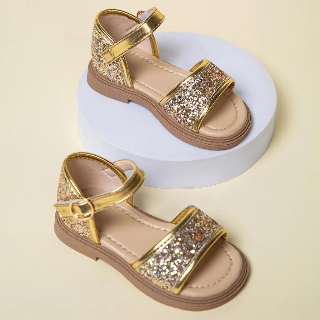 Dziecięce Księżniczki Płaskie Buty Dziewczęce Letnie Sandały z Błyszczącymi Cekinami 2024 Nowa Moda Dziecięca Wszechstronne Buty Plażowe na Wakacje