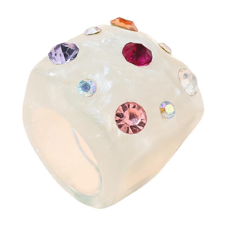 Contemporary Resin Cocktail Ring Featuring 3D Wrinkled Design And Brilliant Crystal Embellishments Finger Accessory