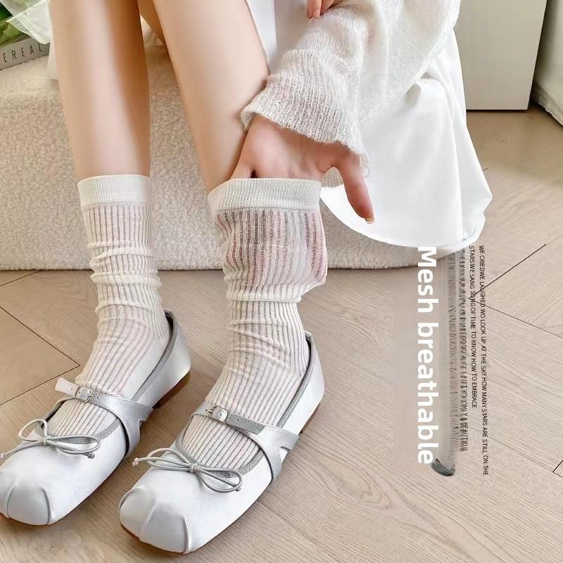 Stretched-style Ballet-style Socks, Women's Summer Thin and Versatile Mid-calf Socks, Pull A Pair of Black and White Socks