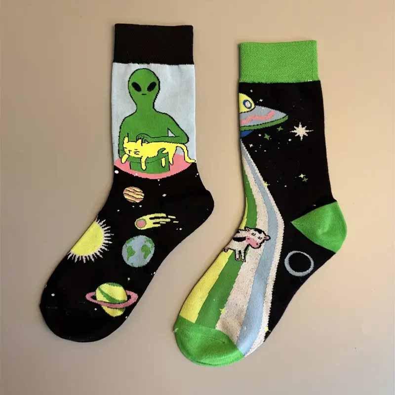 1 Pair Alien UFO Pattern Trendy Socks Asymmetric Style Socks for Men Women Funny Cartoon Cat Unisex Breathable Cotton Socks