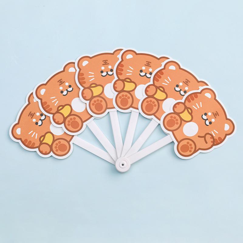 Cute Cartoon Mini Portable Alien Hand Shake Fan Cool Small Fan Summer Cooling Fan Gift