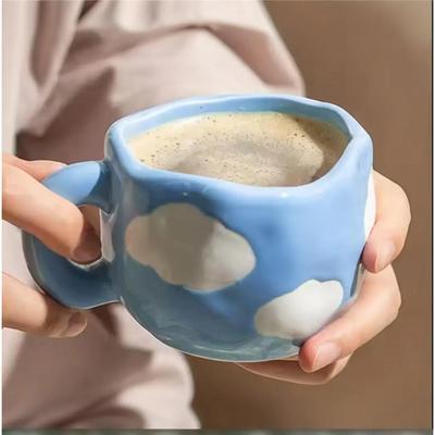 Creative and Fresh Underglaze Color Hand-painted White Cloud Coffee Cup