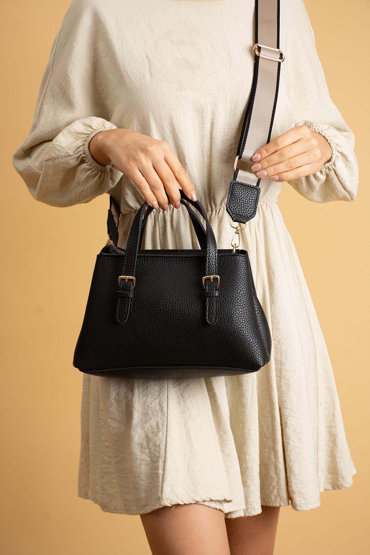 

Женская сумка на руку и через плечо с замком на ремешке BAG5034 One Size песка пустыни