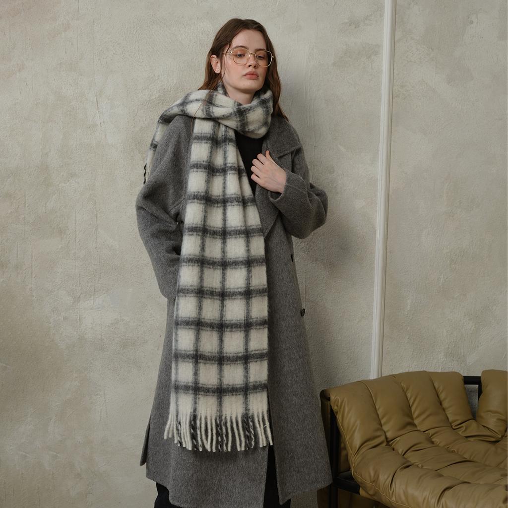 Designer Wool Plaid Scarf Women's Autumn and Winter Increase the Soft and Simple Atmosphere Pink Plaid Scarf Shawl
