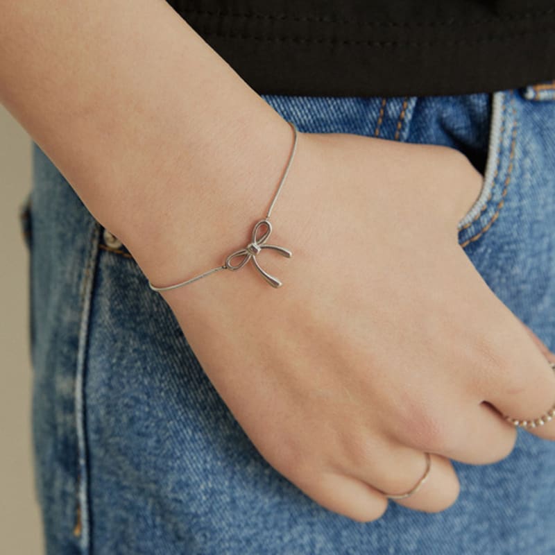 ADAUL Vintage Ribbon Bracelet - Silver