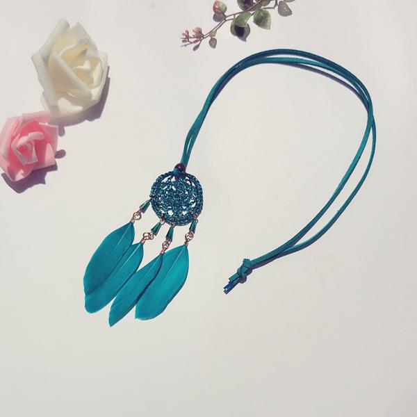Ethnic Dream Catcher Necklace: Adjustable Velvet Choker with Crystal, Feather, and Clavicle Charms