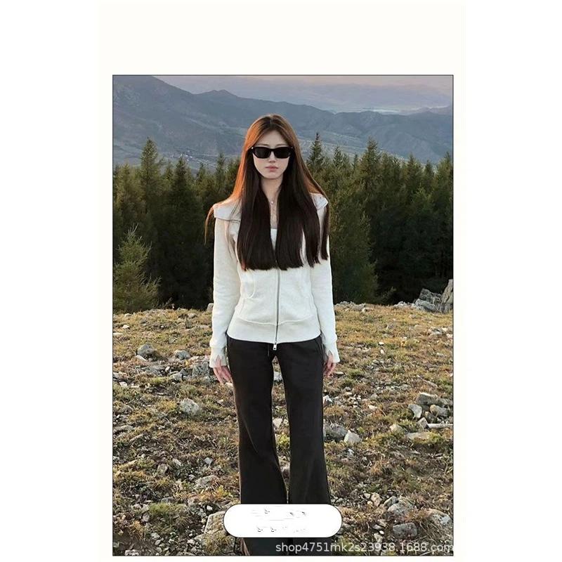 Women's Casual Zip-Up Hoodie Slim Fit Long Sleeve Solid Color Sweatshirt