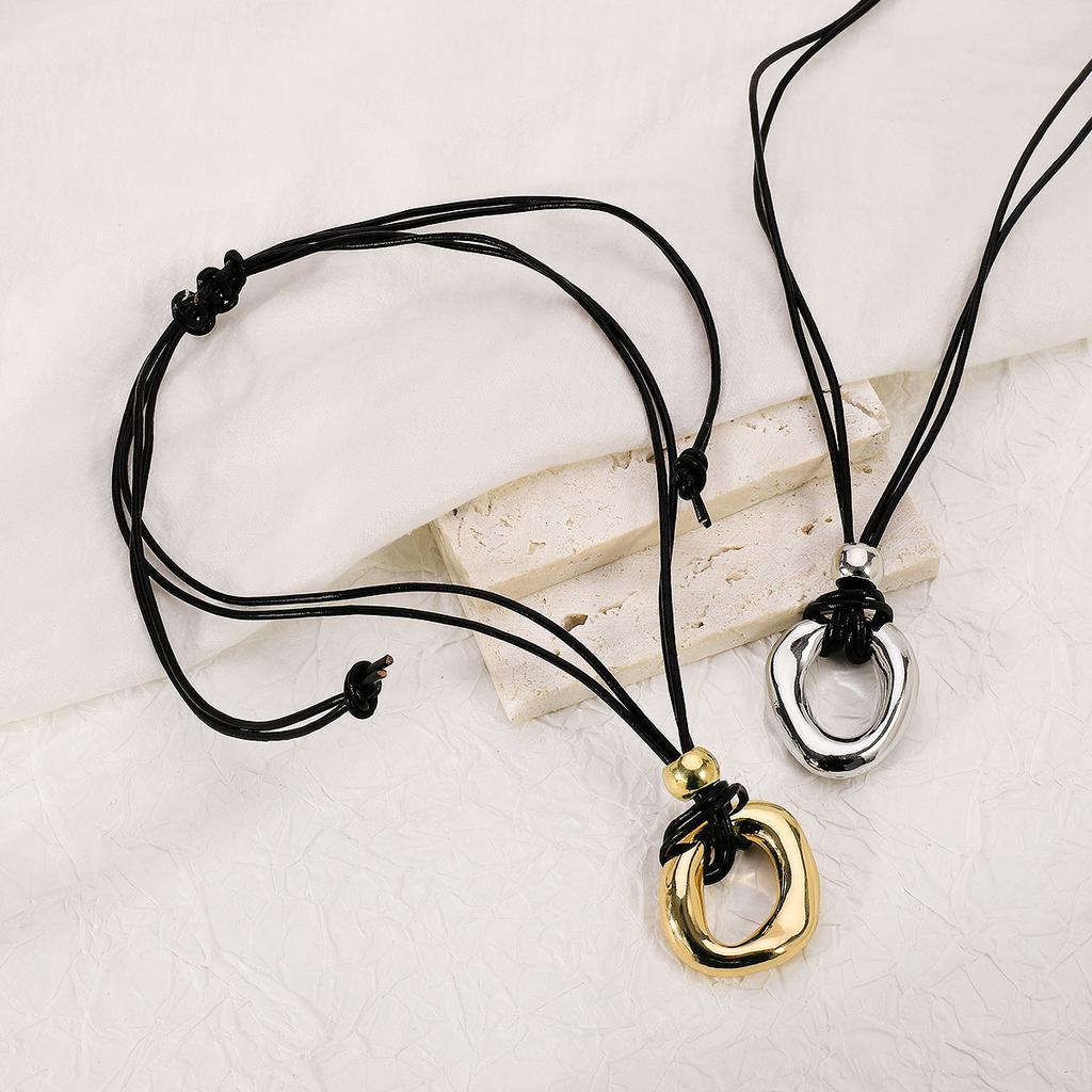 Tooxika Personality Design Irregular Circle Pendant Necklace Simple Knot Tie Rope Necklace