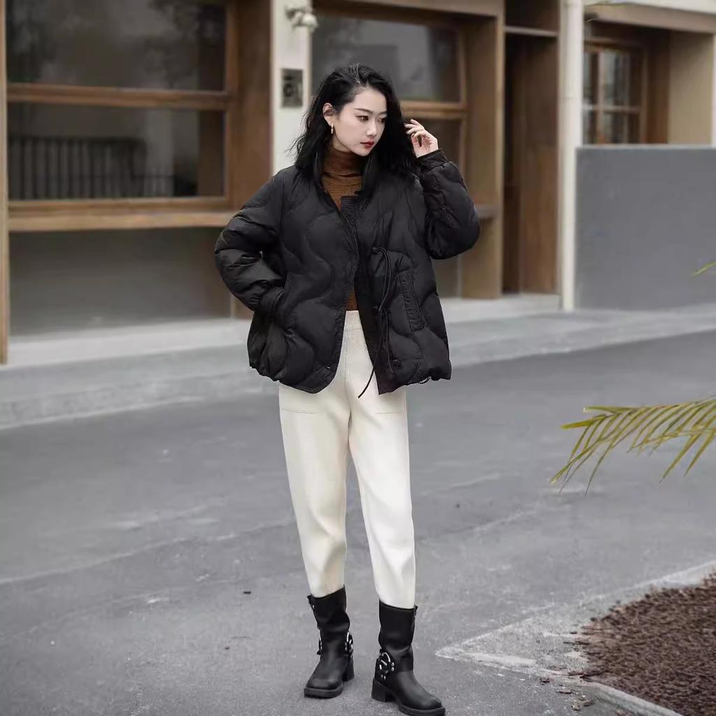 Down jacket women's winter new literary and retro simple stand-up collar Chinese buckle tassel versatile warm down jacket