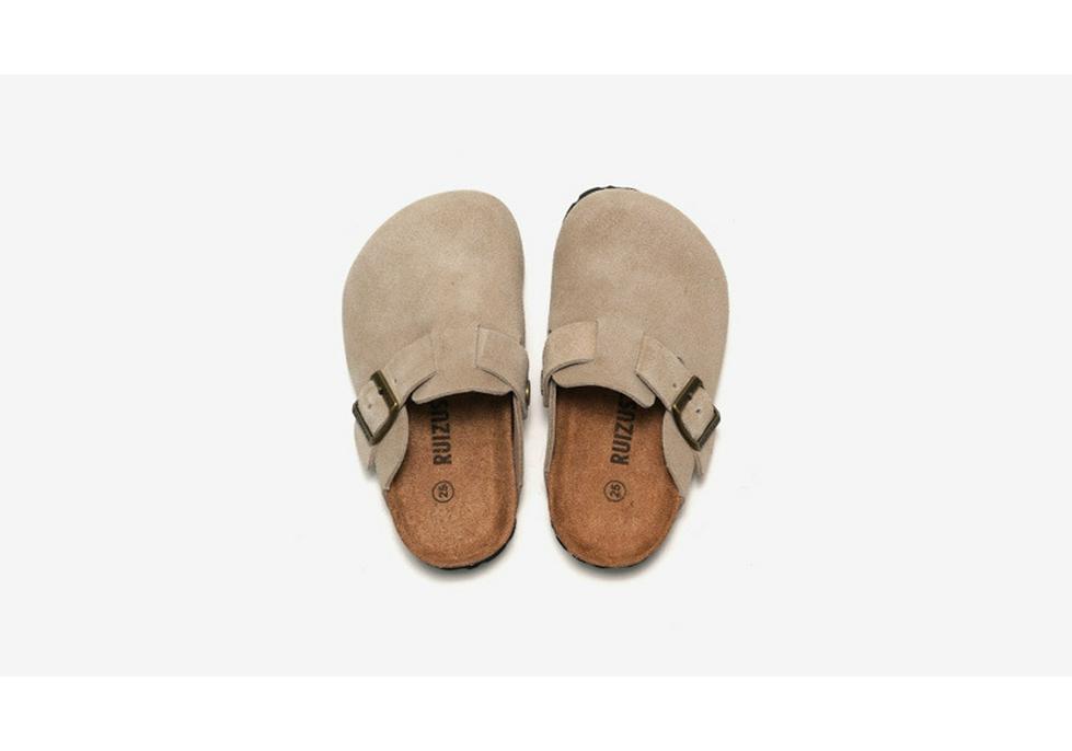 RUIZUSTOCK Kids' Cork Slippers: Soft Autumn/Winter Beach Shoes, Closed-Toe Matte Leather for Boys & Girls