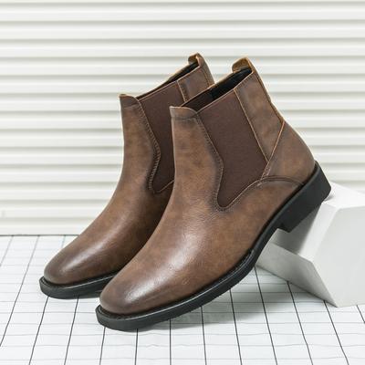Boots & Stiefel