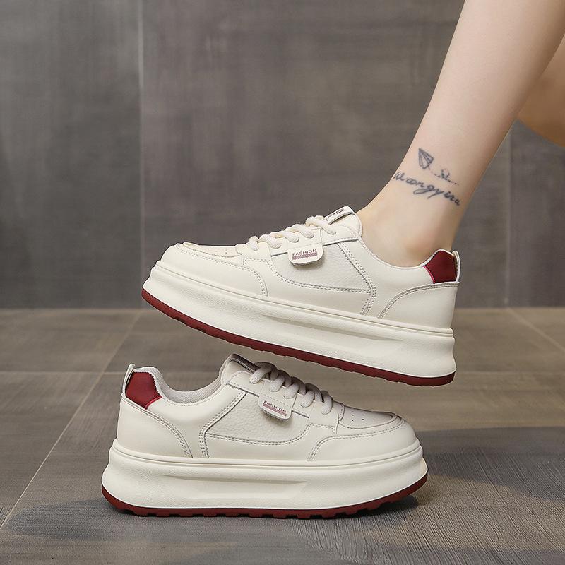 Stepping on shit little white shoes women's 2025 new spring leather surface naked eye thick sole student casual sports shoes board shoes