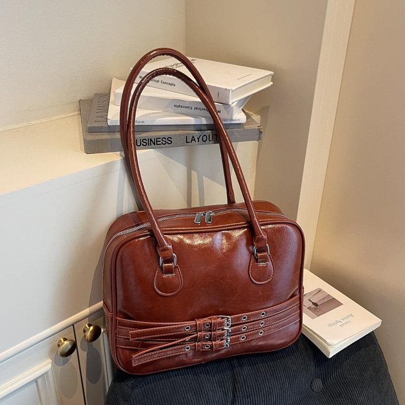 

Large-capacity bag women s autumn and winter versatile 2025 new casual simple shoulder underarm bag work commuter pillow bag коричневый