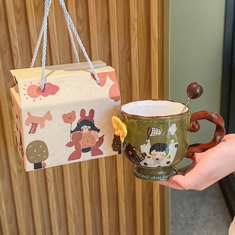 Birthday gifts for girlfriends, embossed butterfly mugs, vintage ceramic cups, coffee cups, practical souvenirs for girls