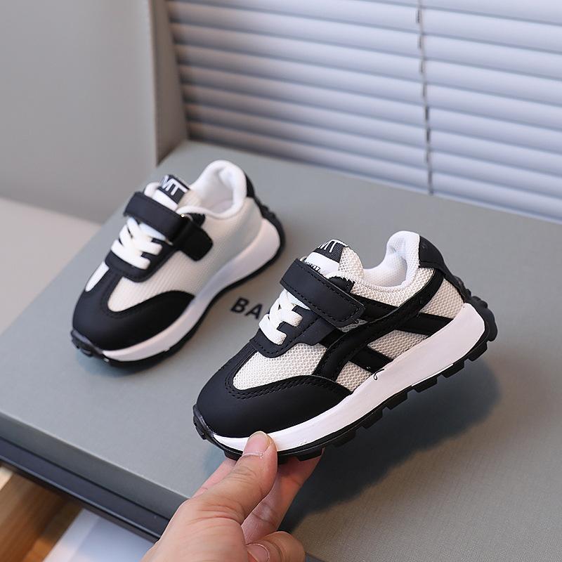 Unisex Kids Breathable Soft Sole Casual Running Dad Sneakers For Boys And Girls