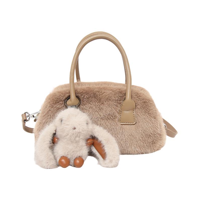 

2025 Fluffy Women s Handbag: Versatile Autumn/Winter Shoulder & Crossbody Bag Without Pendant