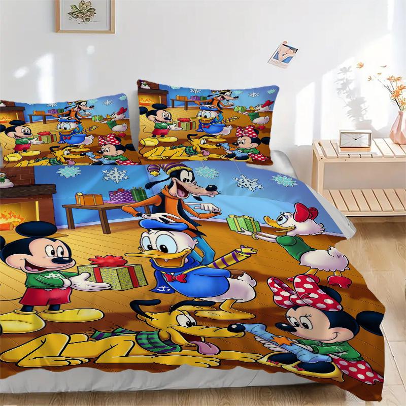 3pcs Merry Christmas Mickey and Friends Bedding Set - 1 Soft Quilt Cover + 2 Pillowcases, Machine Washable - Suitable for All Seasons, Perfect Gi