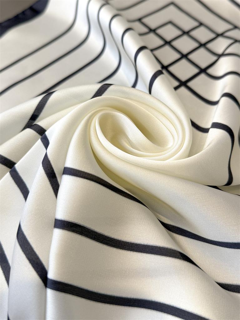 Luxusmarke 2026 Druck Schal Quadratischer Schal für Damen Wickeltücher Halstuch Damen Haarband Band Stirnband Bandana