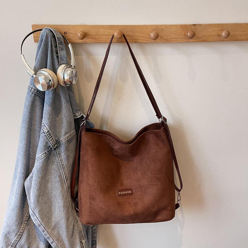 Fashion casual tote bag women's 2025 autumn and winter new Korean version trend versatile large-capacity commuter shoulder bag tide