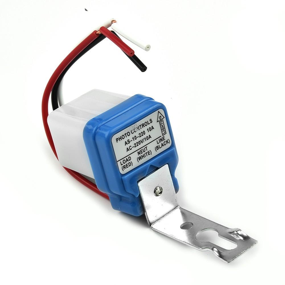 AC 220V 10A Photo Controller Automatic Street Light Sensor Switch with Delay for Lighting Control In Schools and Parks