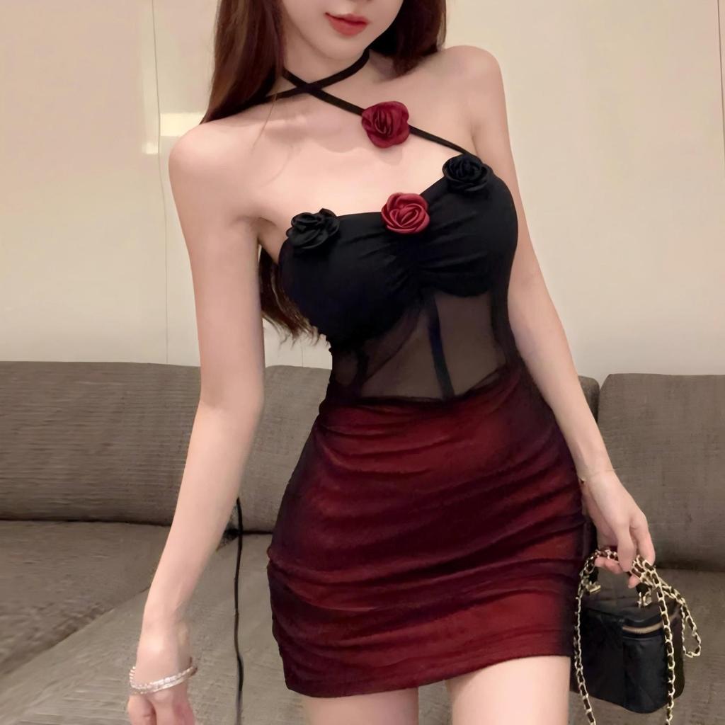 Large size sexy babes slim splicing tube top short skirt temperament slim fold three-dimensional flower hollow chest pad tube top