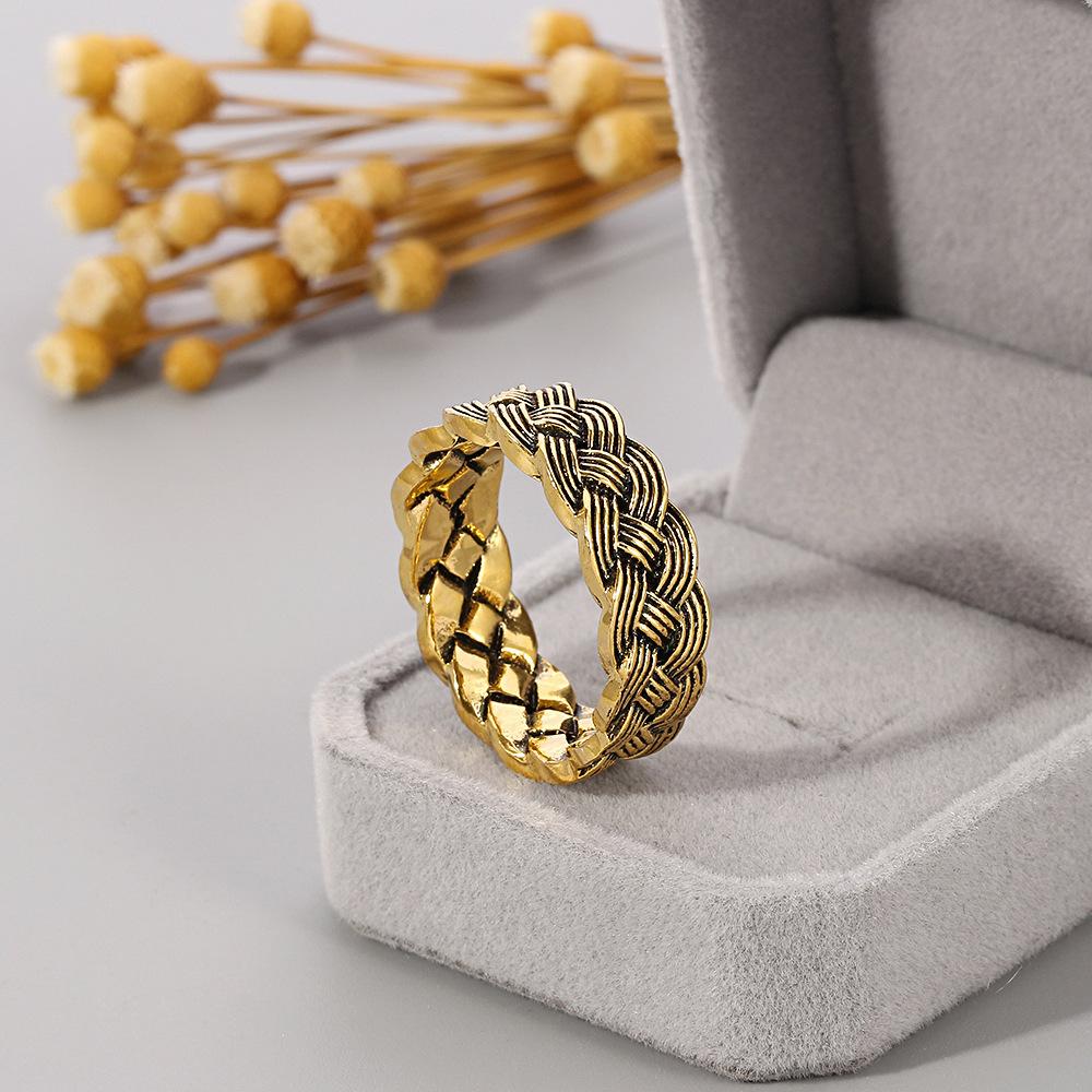 Twist Style Ring, Simple and High-end Ring, Fashionable Style, Trendy Single Index Finger