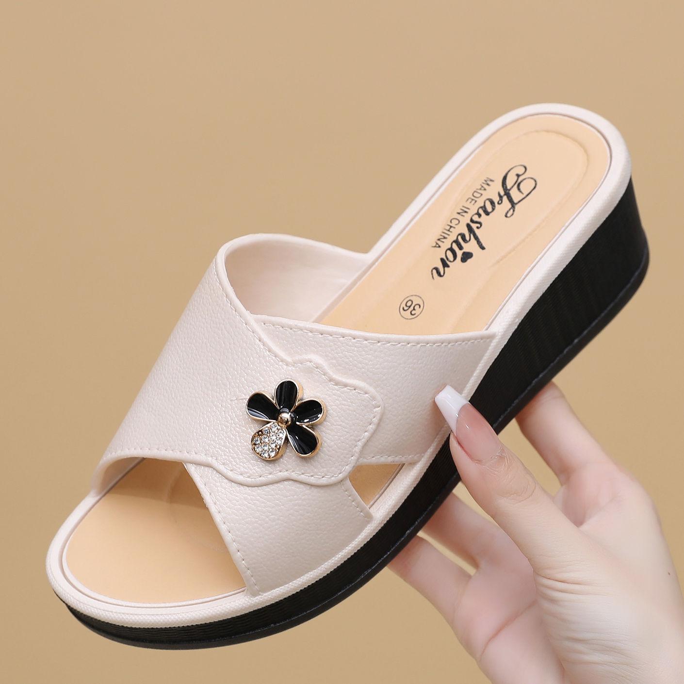 

Летние тапочки для женщин, модные для среднего возраста, новый стиль для выхода на улицу и пребывания дома, женские классные тапочки 40