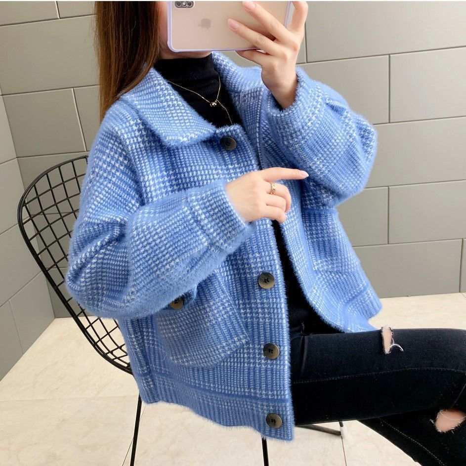 Trendy kostkovaný cardigan kabát s kapsami pro drobné ženy, teplý a stylový, ideální na podzim a zimu