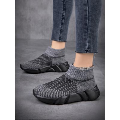 Fashion Shoes for Women Walking Shoes Casual Fashion Breathable Thick Sole Couple Lazy Shoes Men's Shoes Outdoor Running Shoes for Men