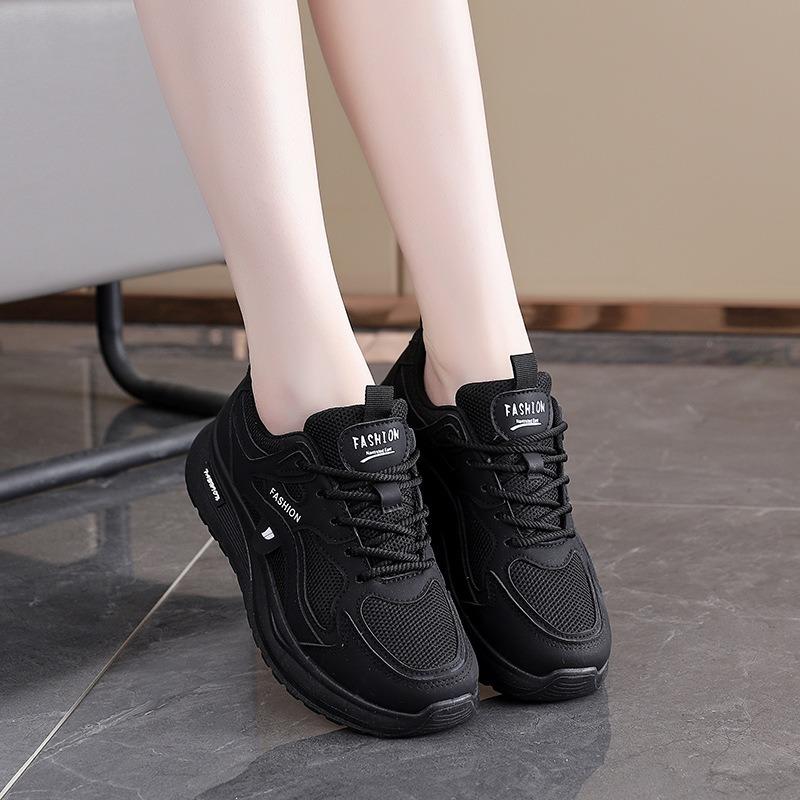 

New Breathable Sports Shoes for Women Lightweight and Soft-soled Running Shoes 35 чорний