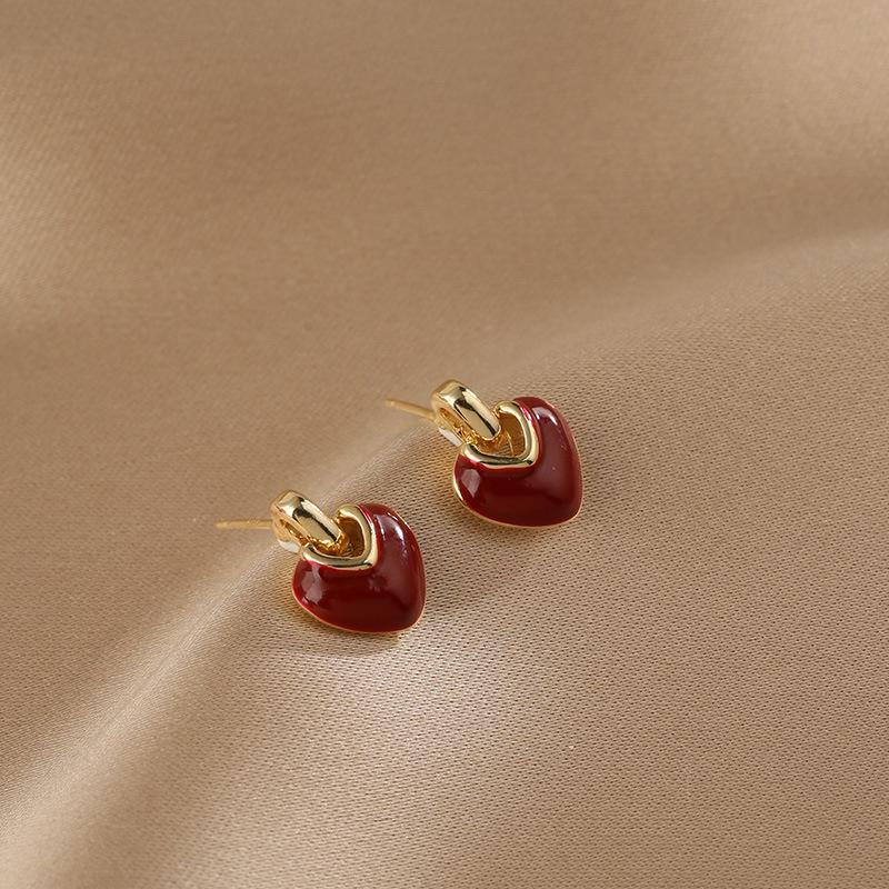 2024 Exquisite High-End Retro Silver Needle Red Heart Flower Earrings for Women
