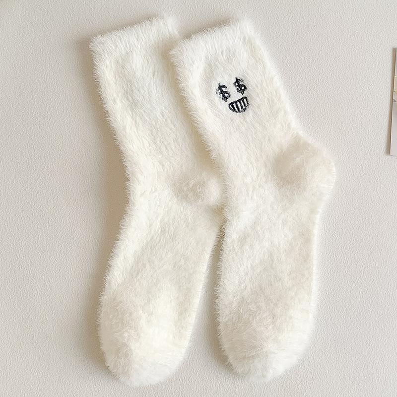 

Новые осенне-зимние теплые женские носки, милые плюшевые носки с вышивкой для женщин, теплые носки из искусственного меха норки, забавные носки с эмодзи 35-40 Size 35-40
