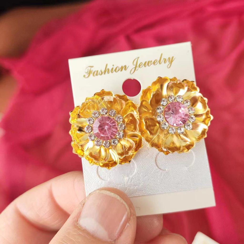 Ethnic Flower Rhinestone Gold Stud Earrings - Versatile and Stylish Accessories