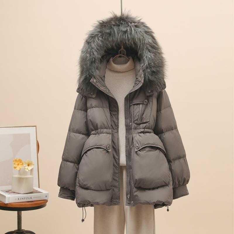 Winter New Down Jacket Women's Short Real Raccoon Big Fur Collar Waist and Thin Fashionable White Duck Down Jacket