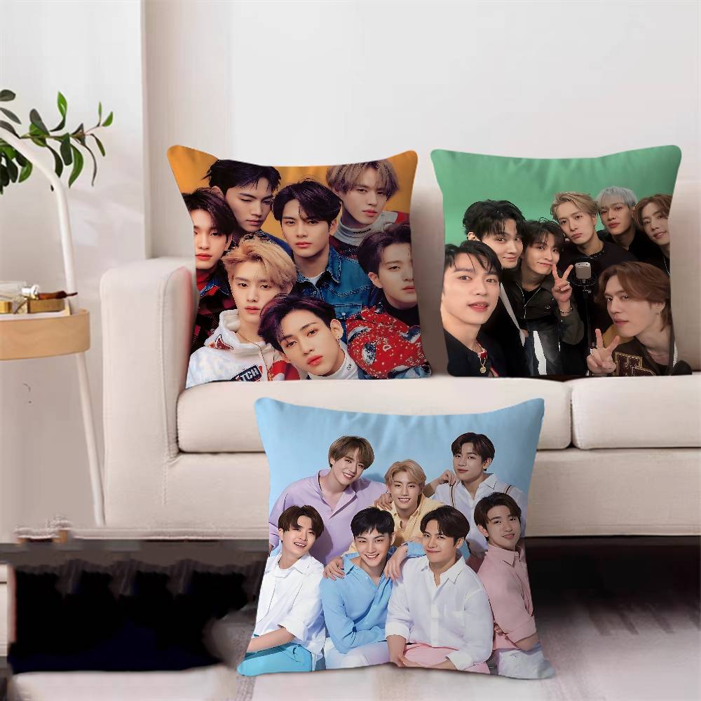 AnimeS G-GOT-7 Kissen Geschenk Heimbüro Dekoration Kissen Schlafzimmer Sofa Auto Kissenbezug