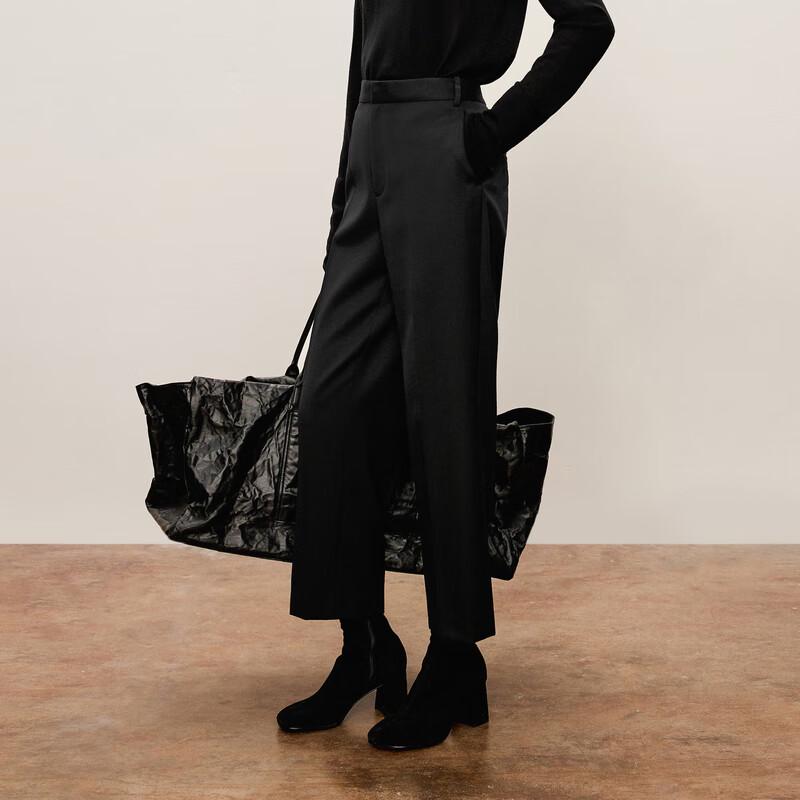 

Брюки зауженного кроя из смесовой мериносовой шерсти LESS Осень 2024 M