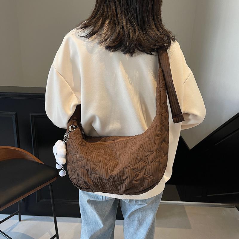 Large-capacity Fashionable Casual Dumpling Bag Autumn and Winter New Bag 2025 Niche Design Women's One-shoulder Crossbody Bag