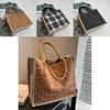 Chic Large Shoulder Tote Bag For Work And Leisure Spacious Commuter Handbag