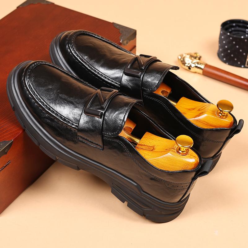 

Весенние новые мужские деловые английские повседневные кожаные туфли для вождения, дышащие, удобные, без застежек, повседневные туфли на плоской подошве 44 чёрный