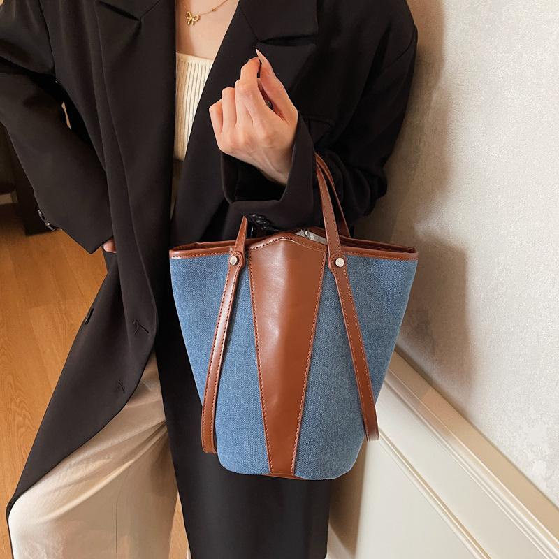 DenimTote Bag Women Fashion Shoulder Bag Casual Daily Use Structured Handbag