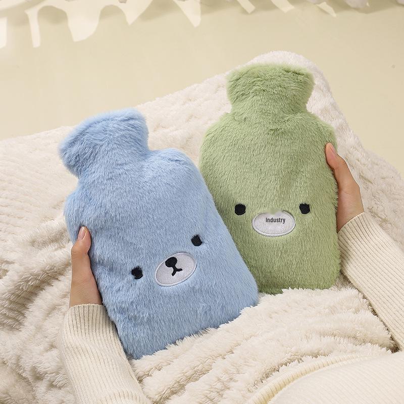 Bolsa de agua caliente de felpa de gran capacidad para niñas: un bonito calentador de manos con dibujos animados para el invierno.
