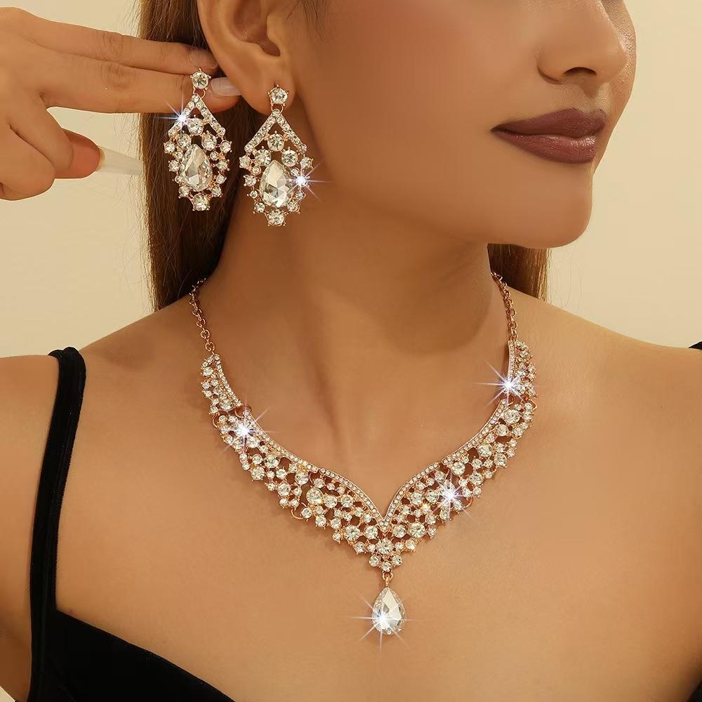 Ladies Wedding Banquet Dress Necklace Earrings Bracelet Jewelry Fashion Jewelry Set